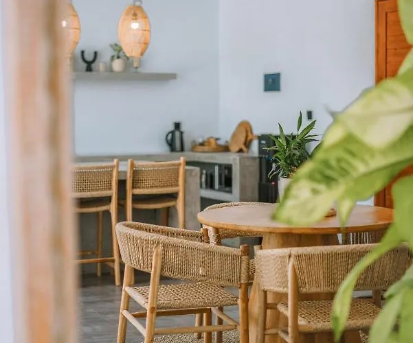 Seseh Breeze - Cozy&romantic 1br Next To Seseh Villa Canggu